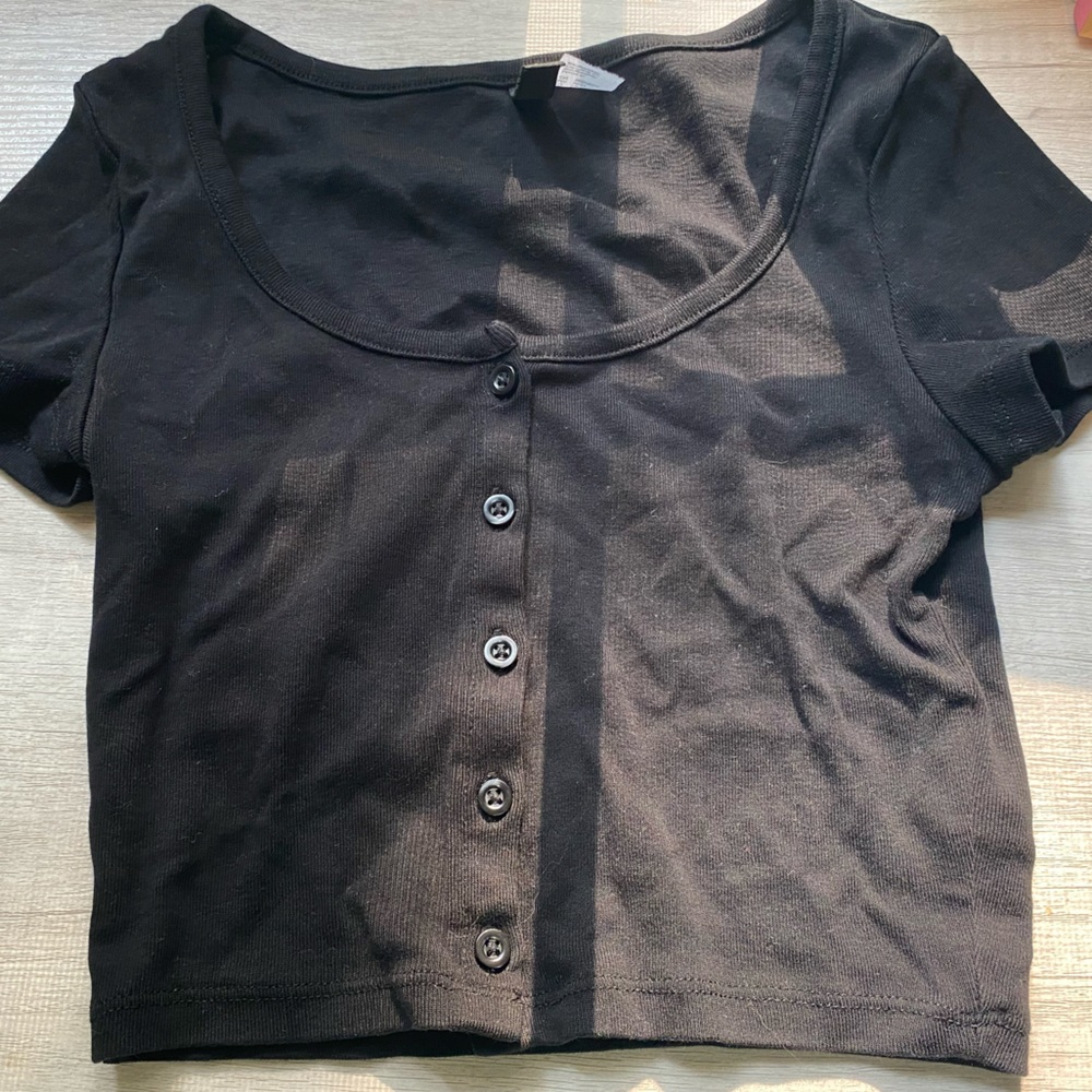 h&m black crop top